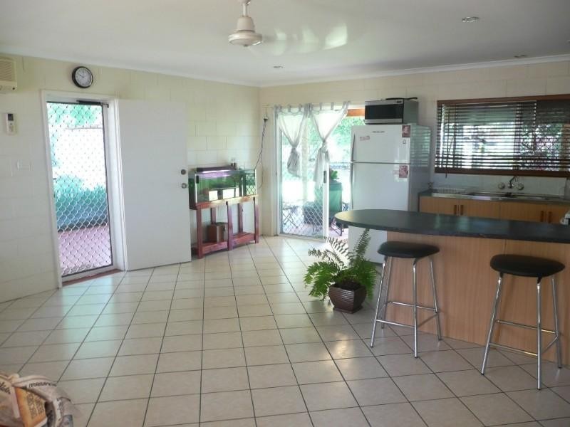 34 Madang Street, Trinity Beach QLD 4879