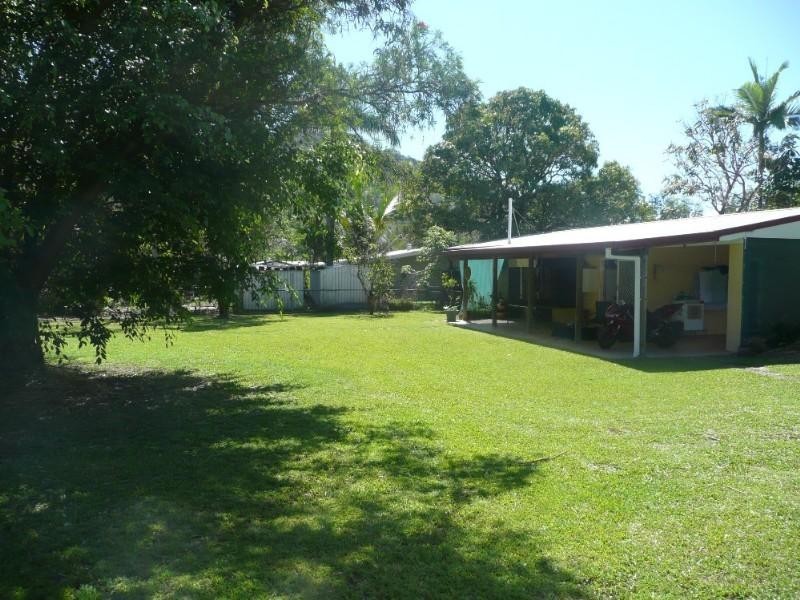 34 Madang Street, Trinity Beach QLD 4879