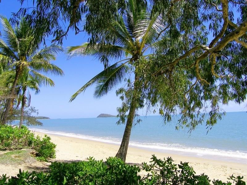 Clifton Beach QLD 4879