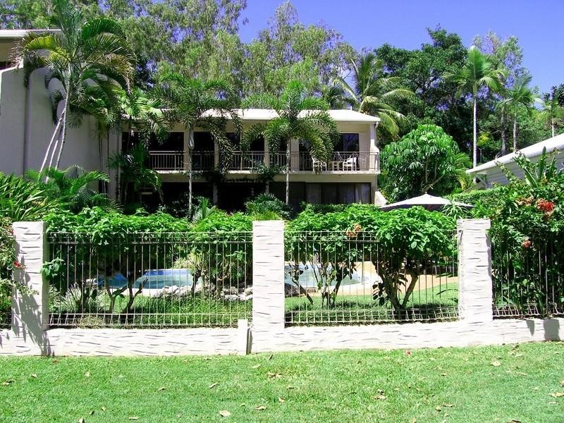 Clifton Beach QLD 4879