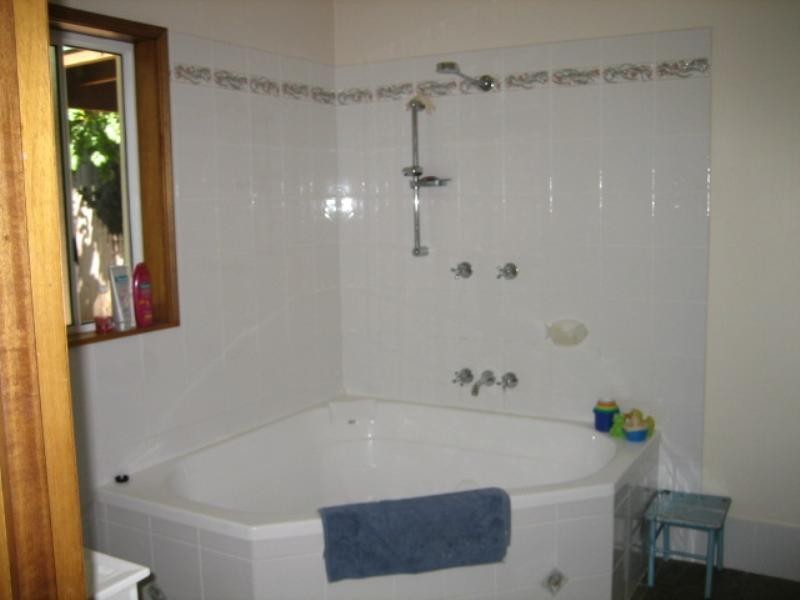 97 Petersen Street, Freshwater QLD 4870