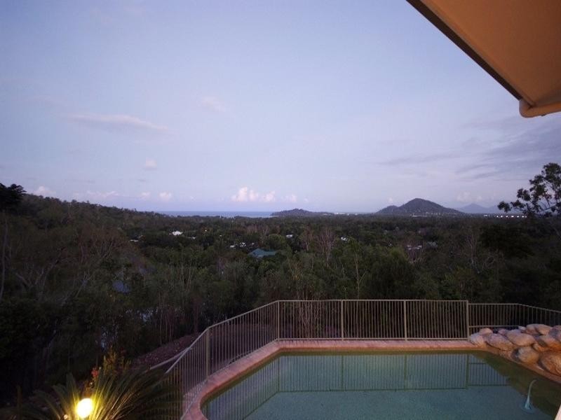 Clifton Beach QLD 4879