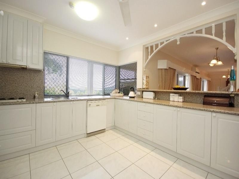 Clifton Beach QLD 4879