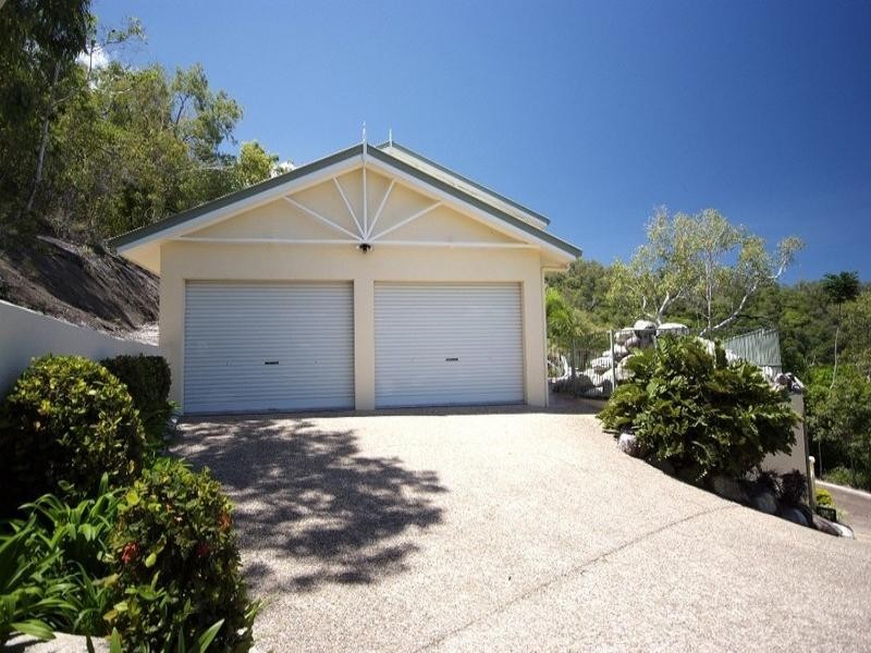 Clifton Beach QLD 4879