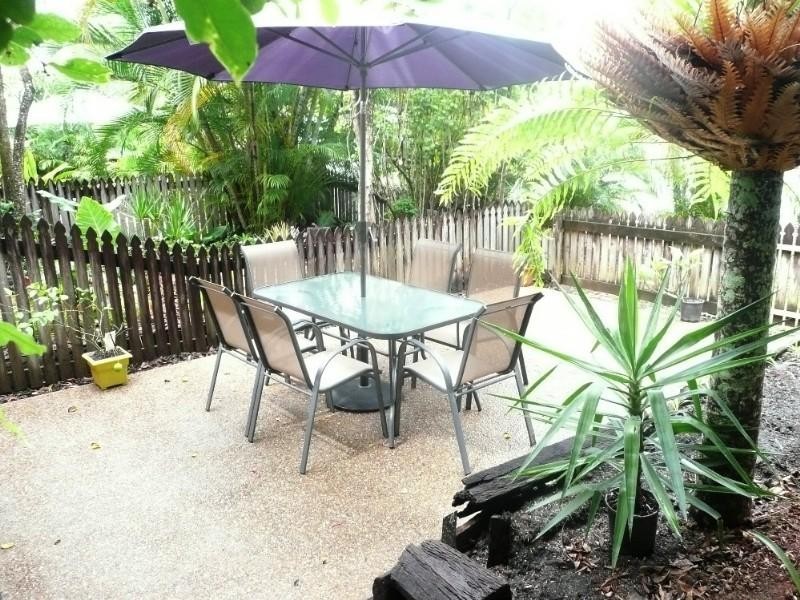 3/528 Varley Street, Yorkeys Knob QLD 4878