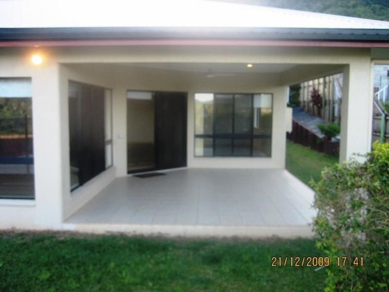 17 Pilosa Street, Redlynch QLD 4870