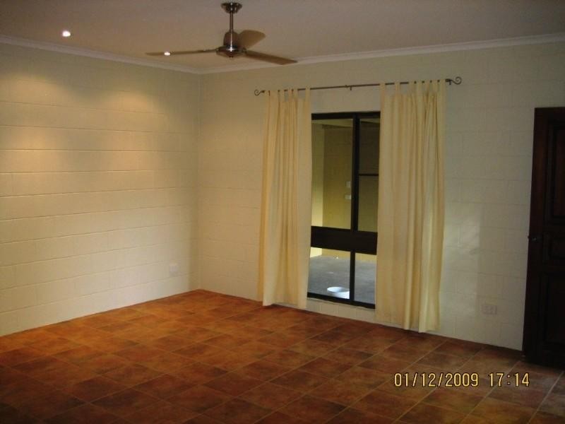 1/4 Agincourt Street, Clifton Beach QLD 4879