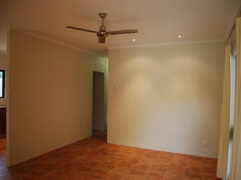 1/4 Agincourt Street, Clifton Beach QLD 4879