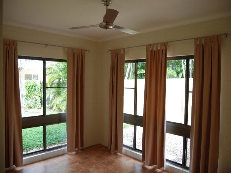 1/4 Agincourt Street, Clifton Beach QLD 4879