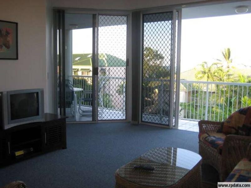 1/38 Moore Street, Trinity Beach QLD 4879