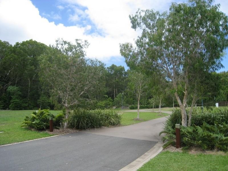 8 Sennfeld Close, Palm Cove QLD 4879