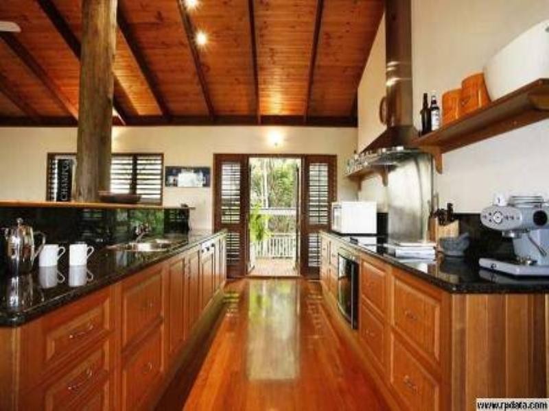 1-7 Tari Place, Trinity Beach QLD 4879