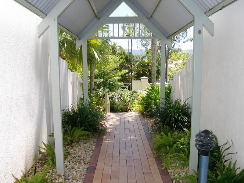 Trinity Beach QLD 4879