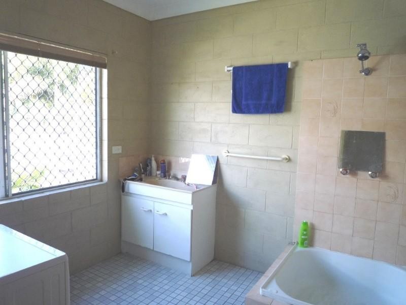 Yorkeys Knob QLD 4878