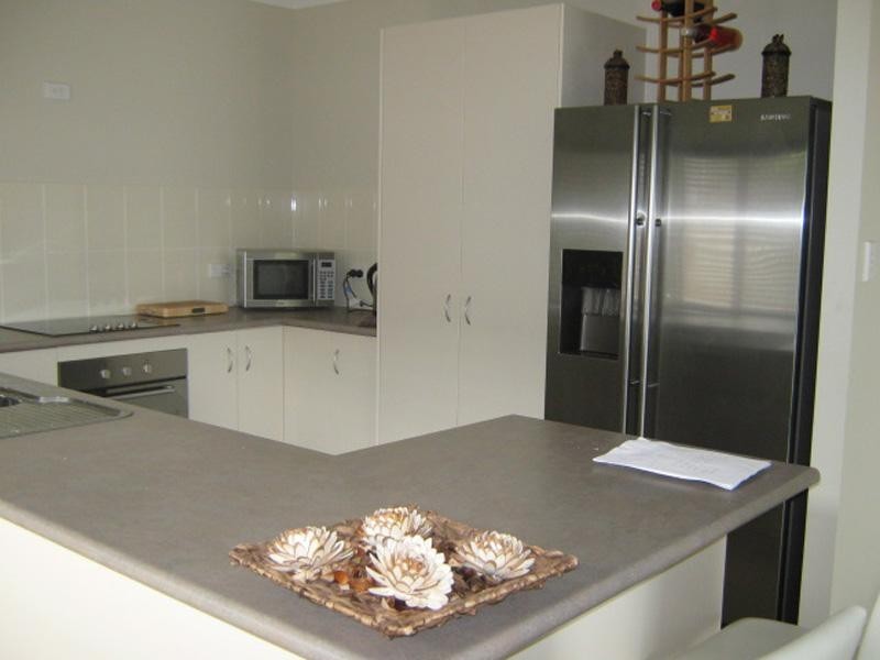 8B Vetiver Street, Trinity Park QLD 4879