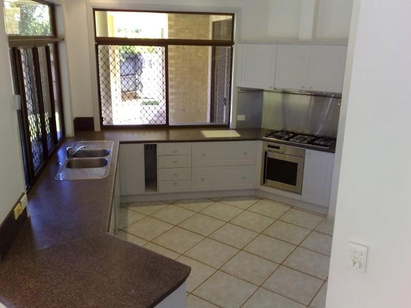 26 Ebony Street, Redlynch QLD 4870