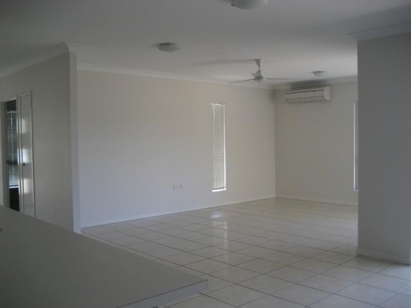 105 Roberts Drive, Trinity Beach QLD 4879