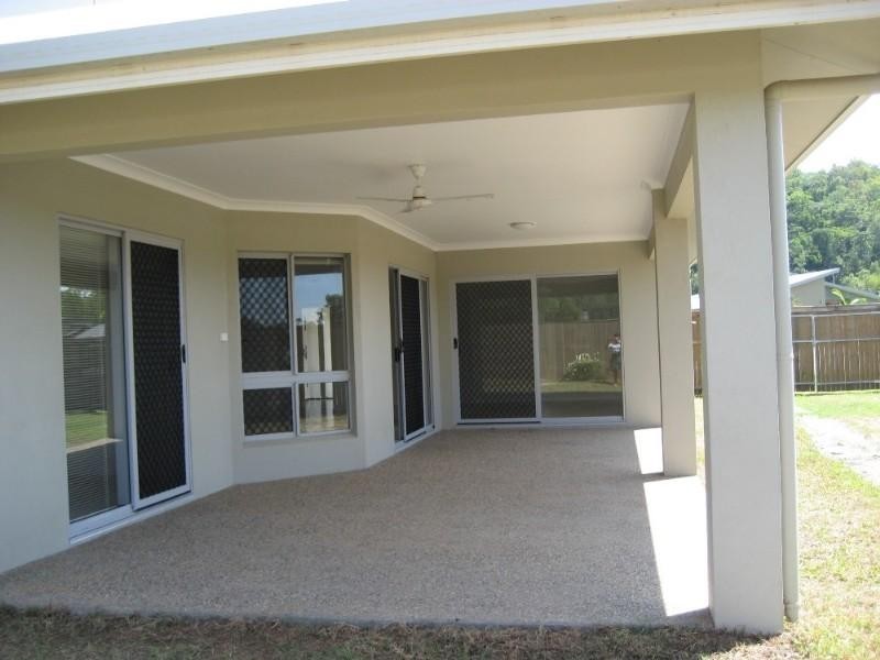 105 Roberts Drive, Trinity Beach QLD 4879