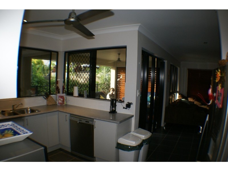 9 Tydeman Crescent, Clifton Beach QLD 4879