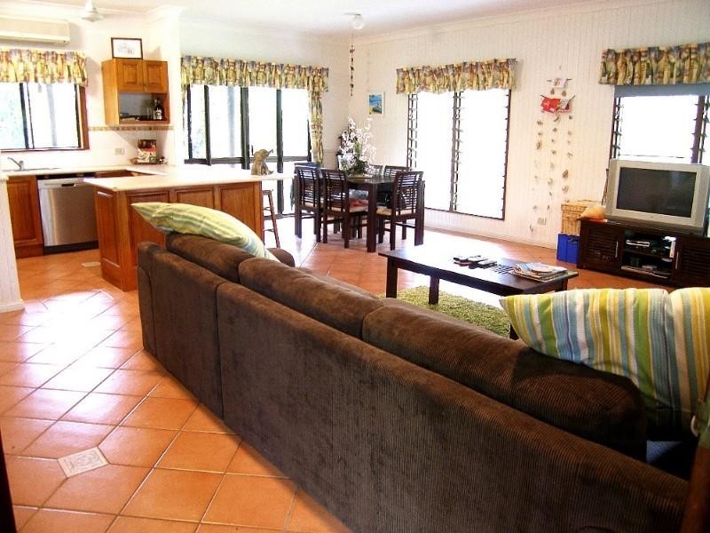 Trinity Beach QLD 4879