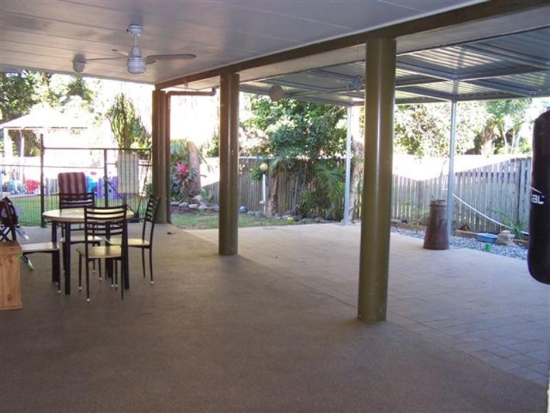 27 Cheviot Street, Smithfield QLD 4878