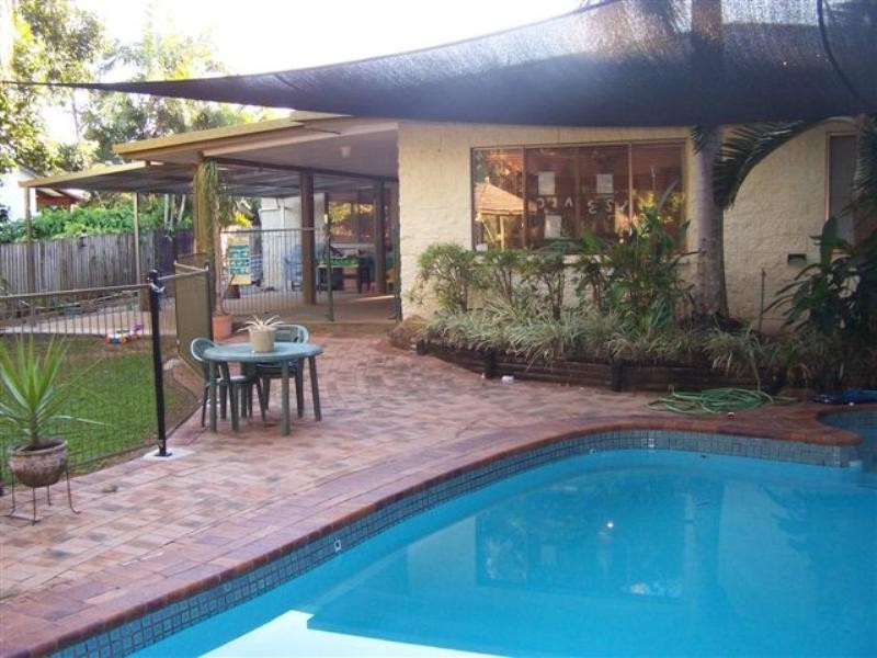 27 Cheviot Street, Smithfield QLD 4878