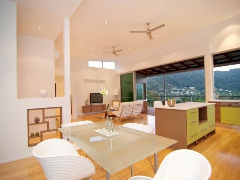 22 Bel-Air Drive, Whitfield QLD 4870