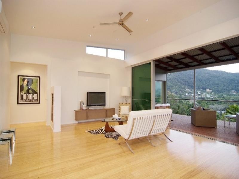 22 Bel-Air Drive, Whitfield QLD 4870