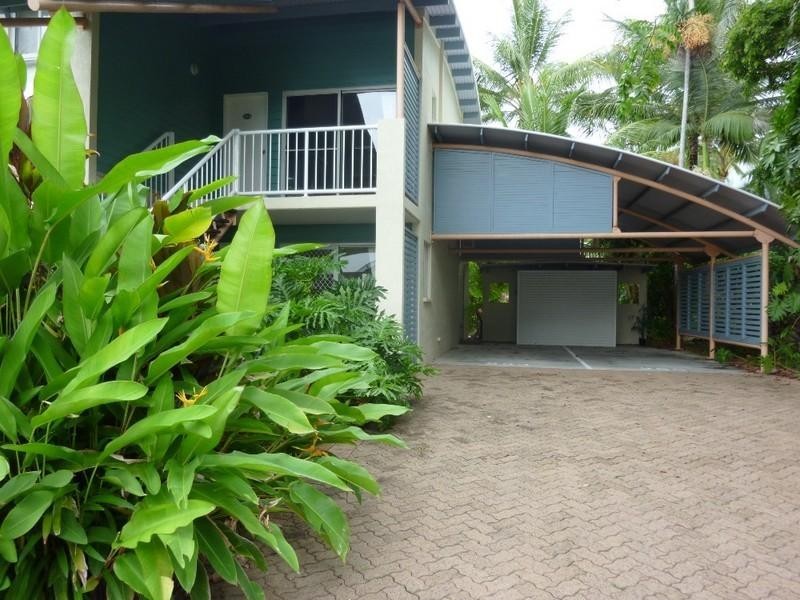 Trinity Beach QLD 4879