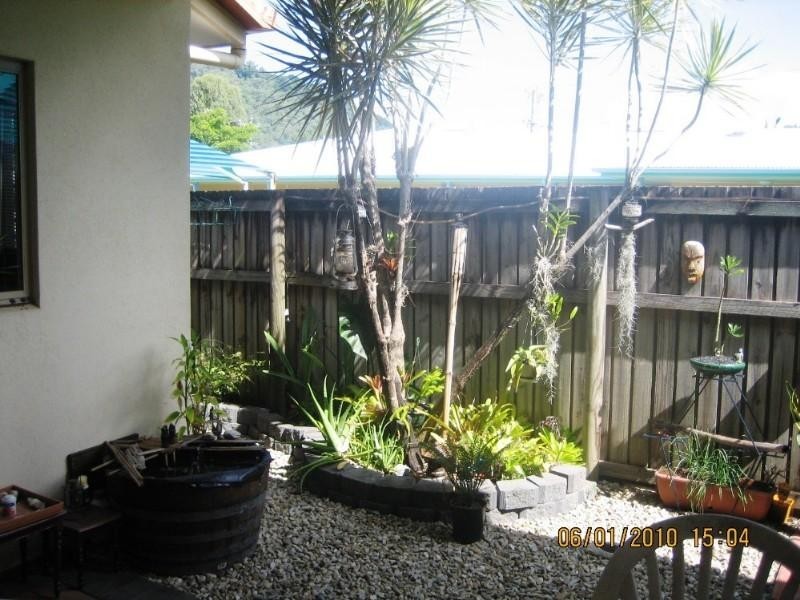 4/5 Oyster Court, Trinity Beach QLD 4879