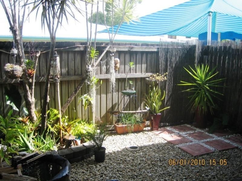 4/5 Oyster Court, Trinity Beach QLD 4879