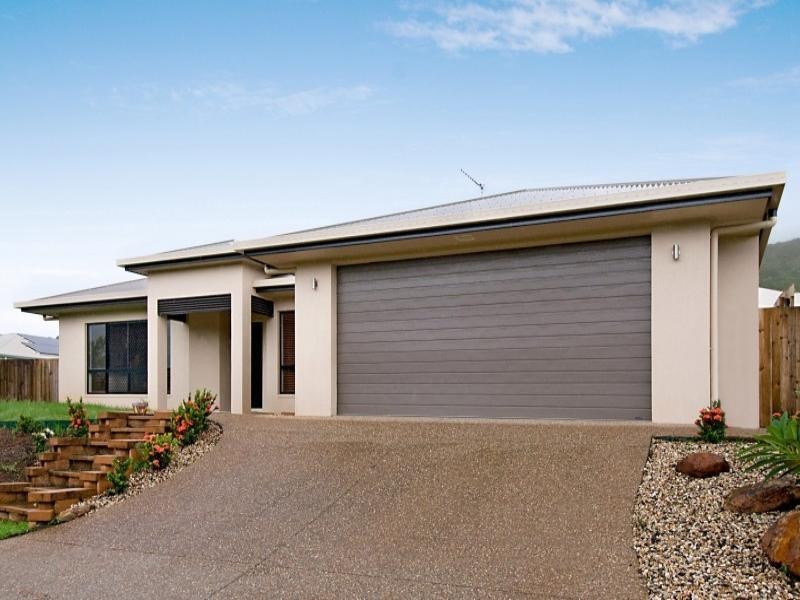 17 Zebrina Street, Redlynch QLD 4870