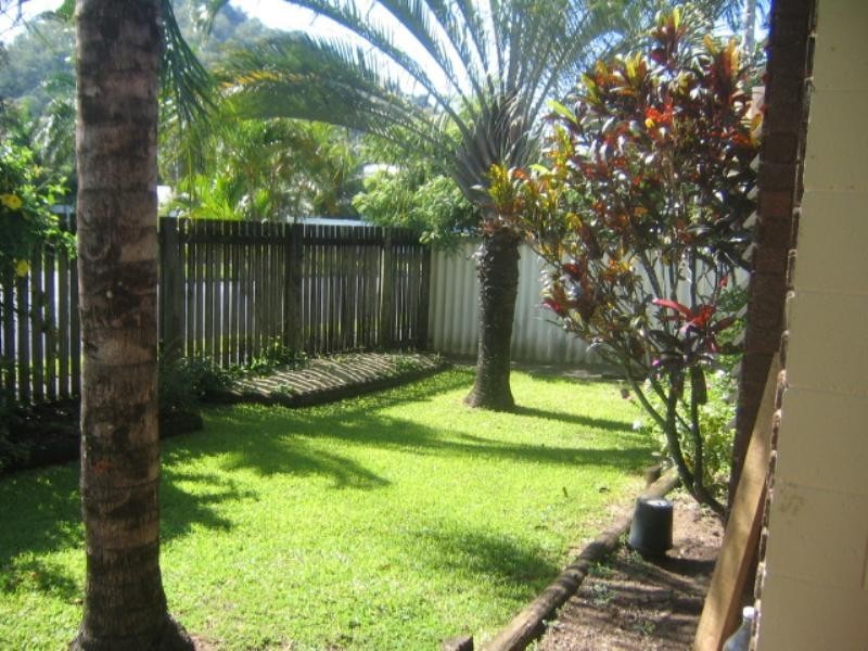 2 Kavieng Street, Trinity Beach QLD 4879
