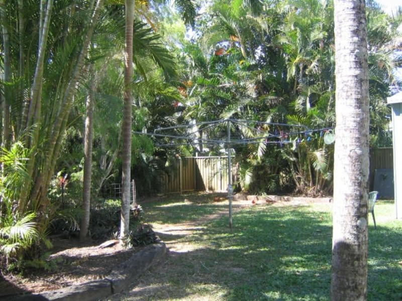 11 Huon Street, Trinity Beach QLD 4879