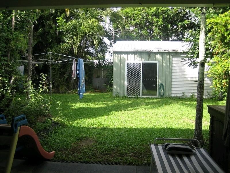 11 Huon Street, Trinity Beach QLD 4879