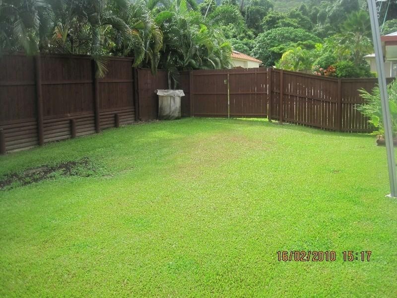 13 Macarthur Close, Palm Cove QLD 4879
