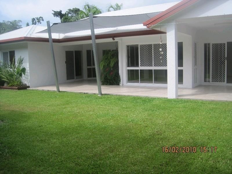 13 Macarthur Close, Palm Cove QLD 4879