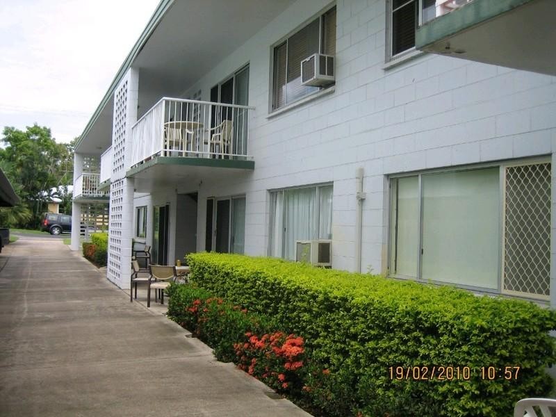 2/46 Moore Street, Trinity Beach QLD 4879