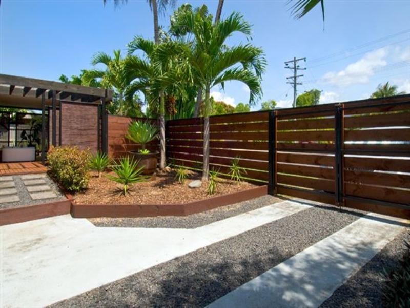 Clifton Beach QLD 4879