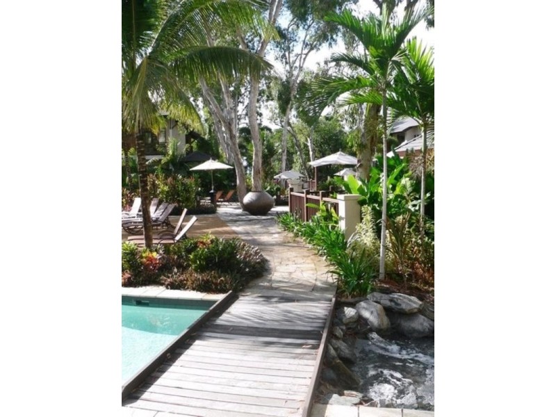 Palm Cove QLD 4879