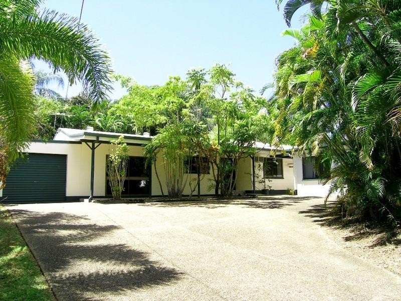 Trinity Beach QLD 4879