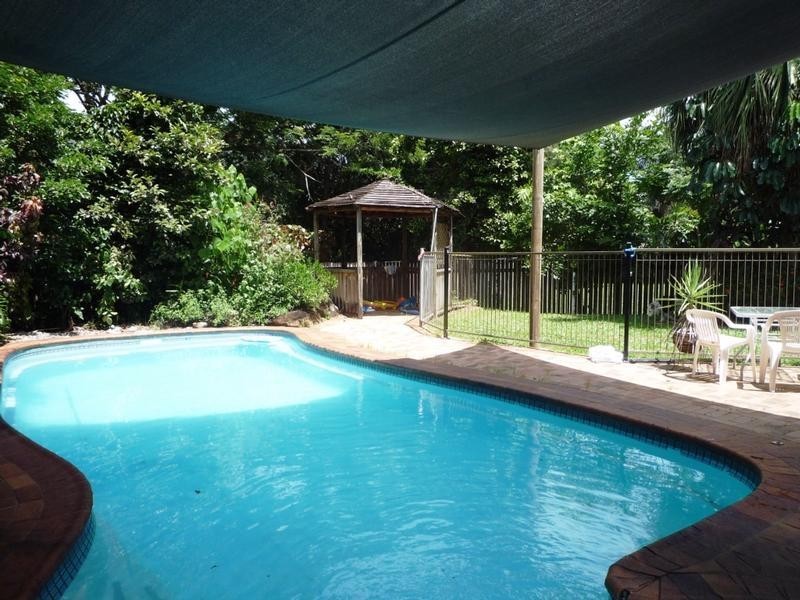 27 Cheviot Street, Smithfield QLD 4878