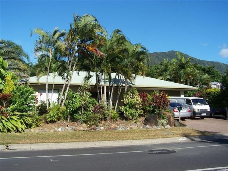 27 Cheviot Street, Smithfield QLD 4878