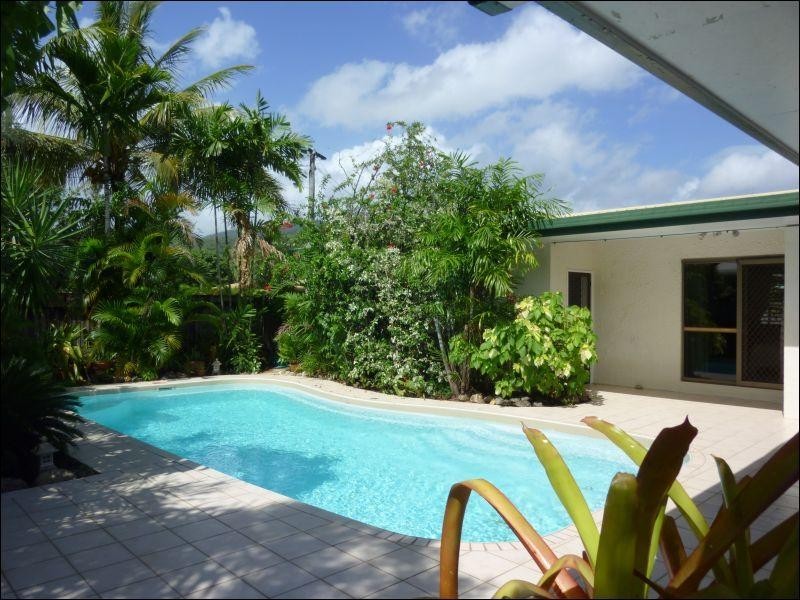 Trinity Beach QLD 4879