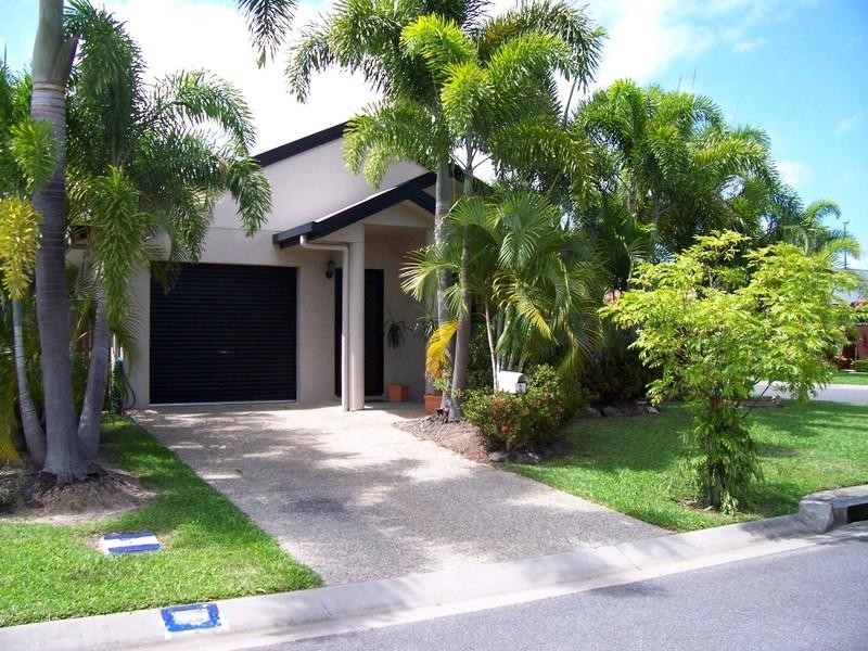 2 Burleigh Close, Kewarra Beach QLD 4879