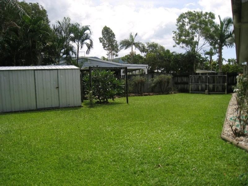 2 Burleigh Close, Kewarra Beach QLD 4879