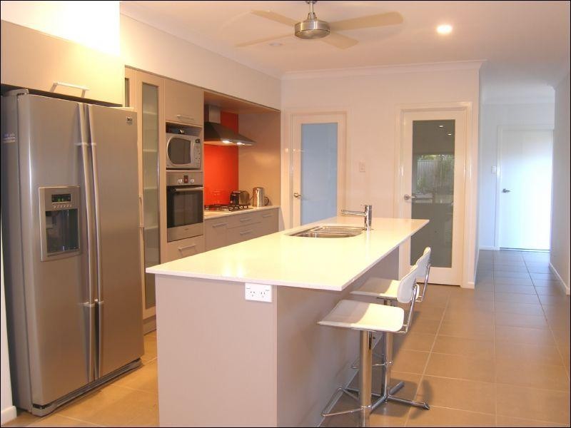 4 Saunders Court, Clifton Beach QLD 4879