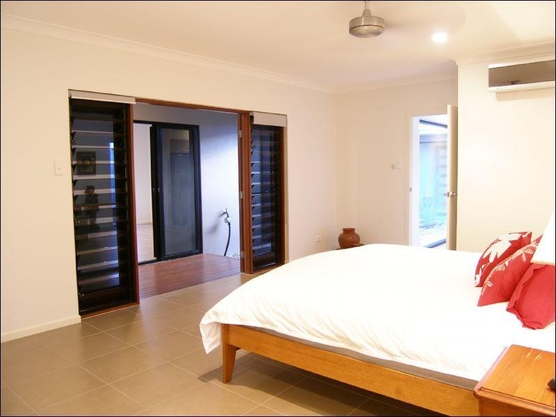 4 Saunders Court, Clifton Beach QLD 4879