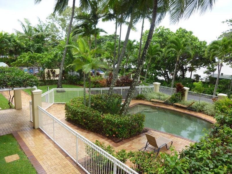 Trinity Beach QLD 4879