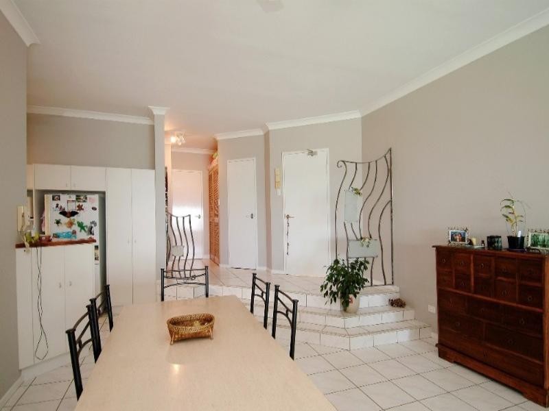 6/24 Moore Street, Trinity Beach QLD 4879